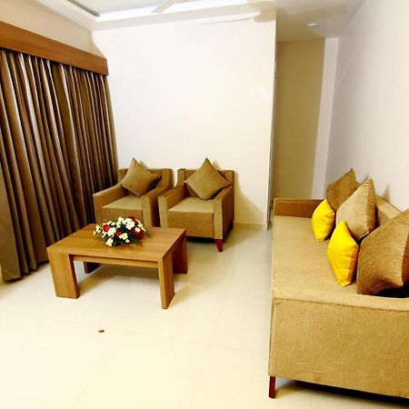 โรงแรมพานาเซีย เวนเจอร์ โกลลัม ภายนอก รูปภาพ