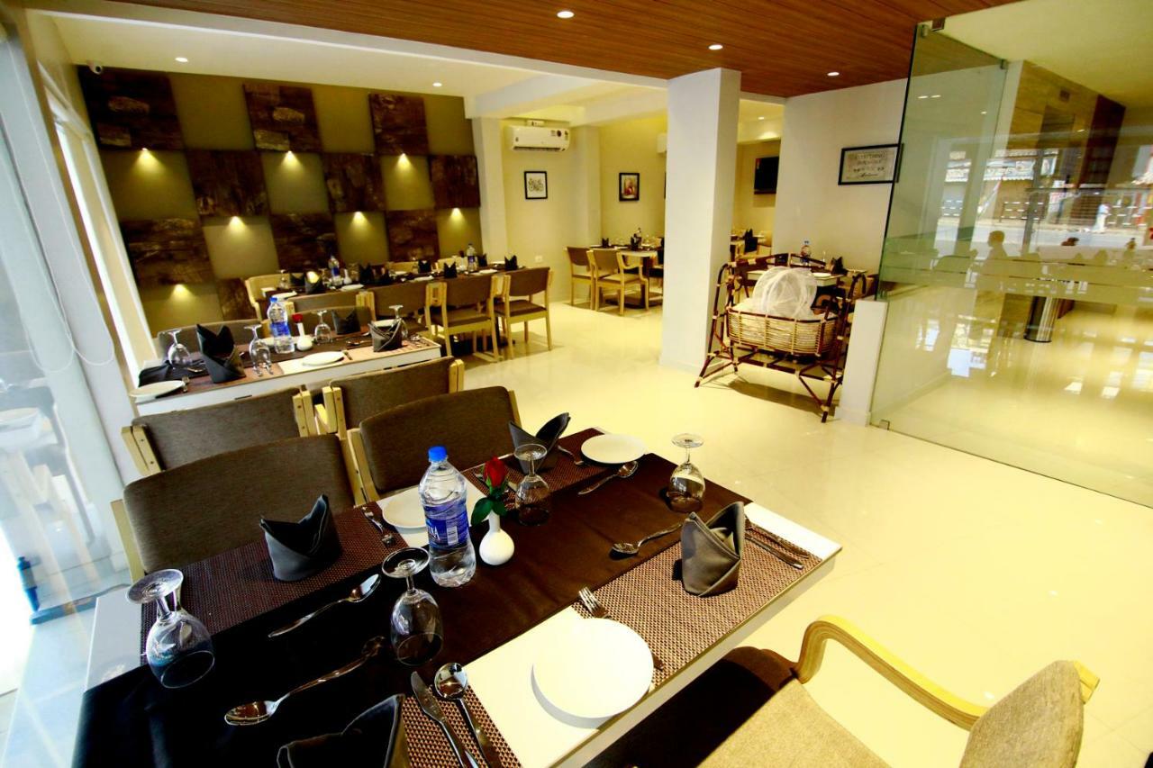โรงแรมพานาเซีย เวนเจอร์ โกลลัม ภายนอก รูปภาพ